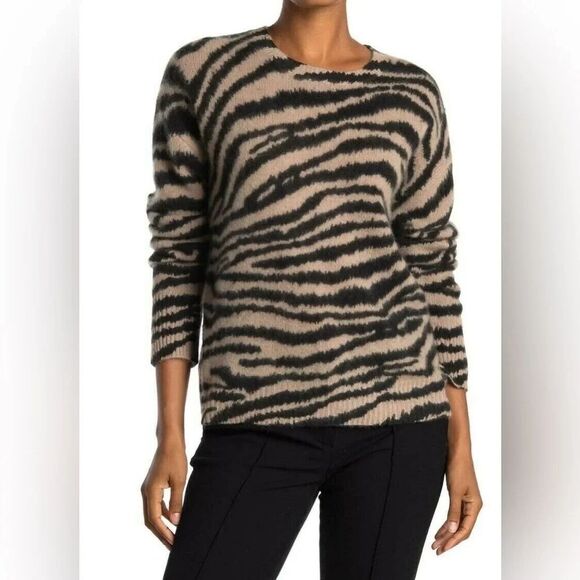 M Magaschoni Sweaters - M Magaschoni Cashmere Pullover Crewneck Sweater Women Size M Tiger Print Cozy